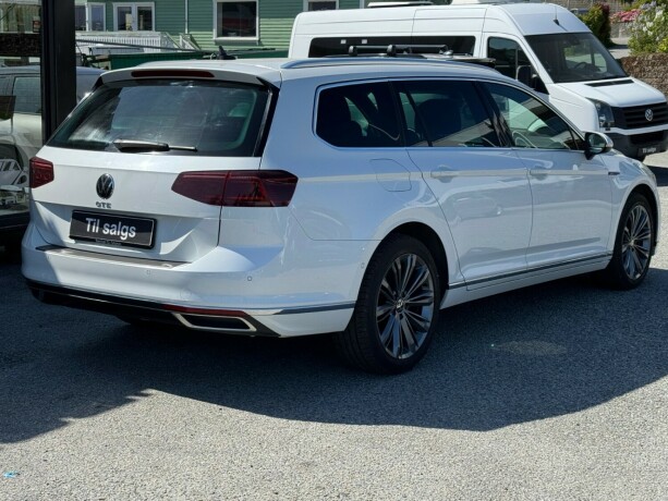 volkswagen-passat-elektrisitetbensin-2021-big-4