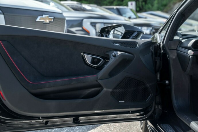 lamborghini-huracan-bensin-2020-big-25