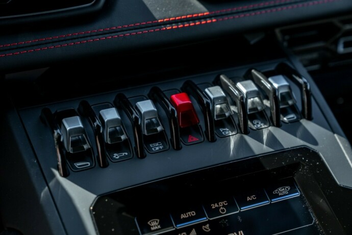 lamborghini-huracan-bensin-2020-big-35