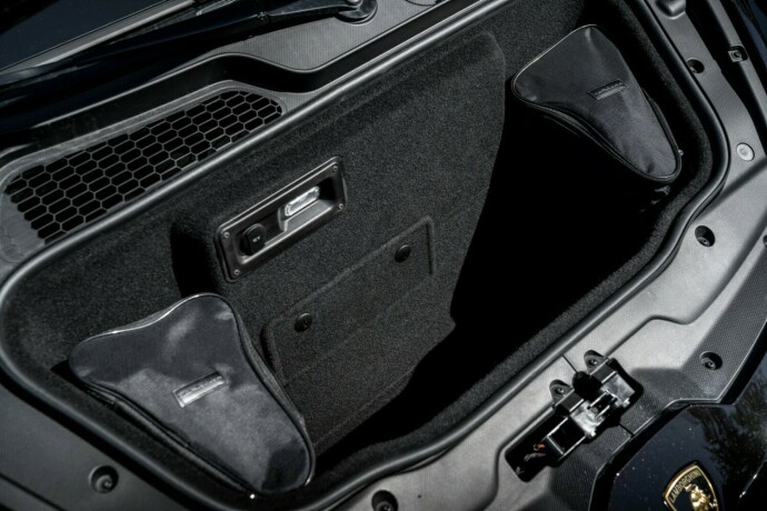 lamborghini-huracan-bensin-2020-big-19