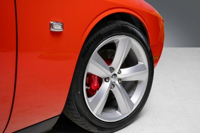 dodge-challenger-bensin-2008-big-12