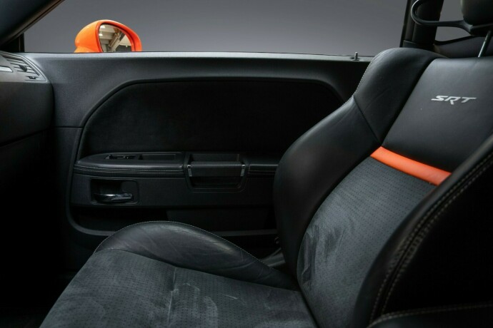 dodge-challenger-bensin-2008-big-21