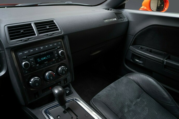 dodge-challenger-bensin-2008-big-20