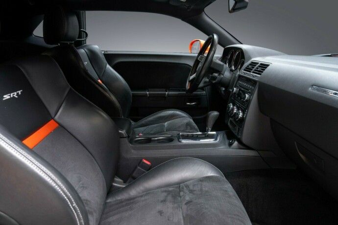 dodge-challenger-bensin-2008-big-29