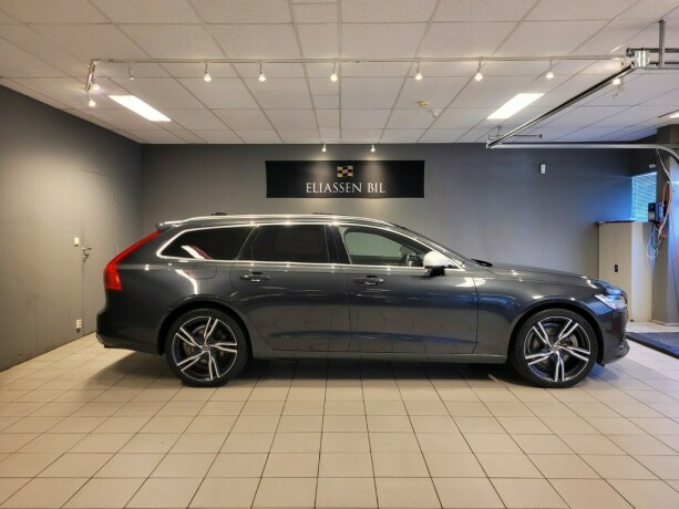 volvo-v90-elektrisitetbensin-2018-big-3