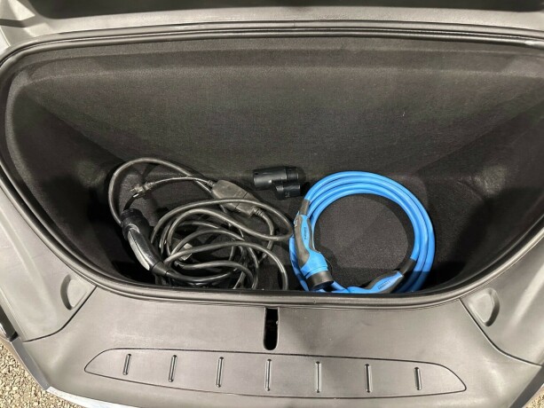 tesla-model-x-elektrisitet-2019-big-17
