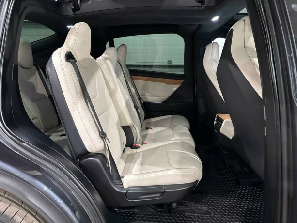 tesla-model-x-elektrisitet-2019-big-9