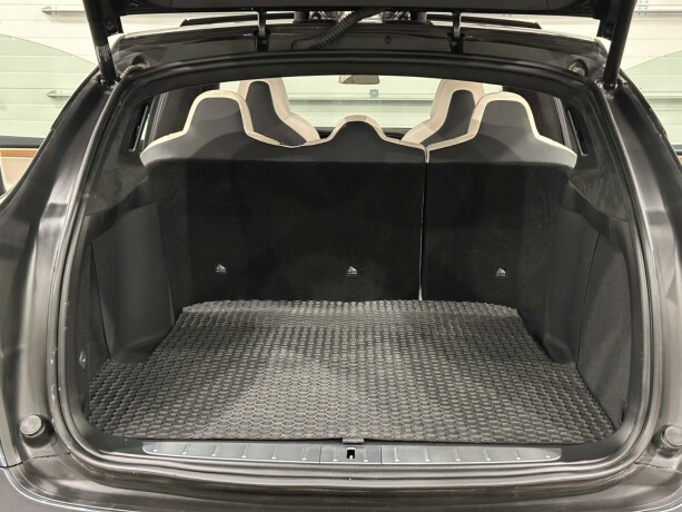 tesla-model-x-elektrisitet-2019-big-15