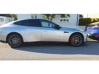 Vedlikeholdt og sprek Xpeng P7 Performance AWD 430Hk 655Nm