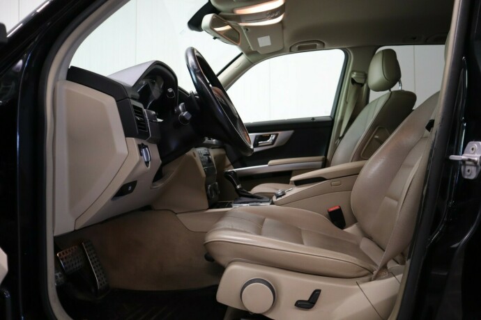mercedes-benz-glk-diesel-2009-big-26