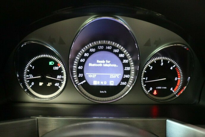 mercedes-benz-glk-diesel-2009-big-50