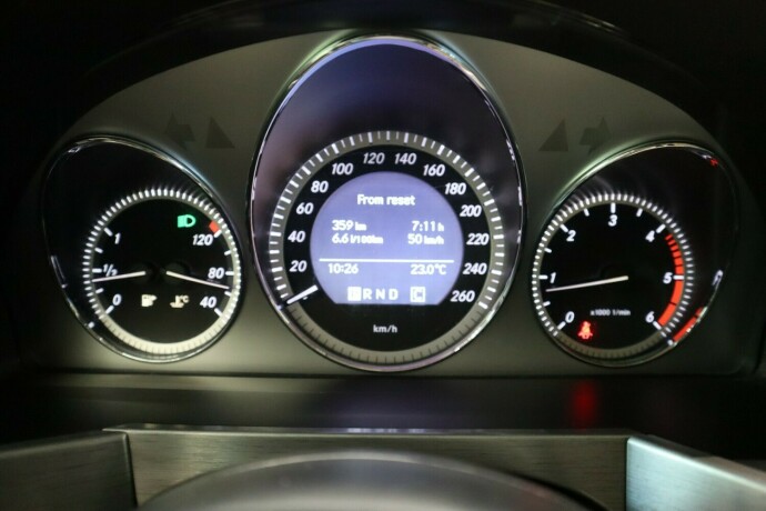 mercedes-benz-glk-diesel-2009-big-45