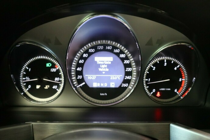 mercedes-benz-glk-diesel-2009-big-49
