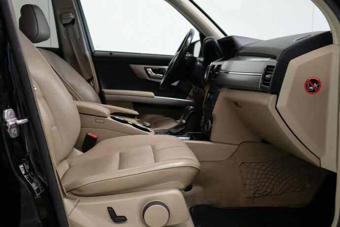 mercedes-benz-glk-diesel-2009-big-27