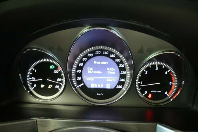 mercedes-benz-glk-diesel-2009-big-44