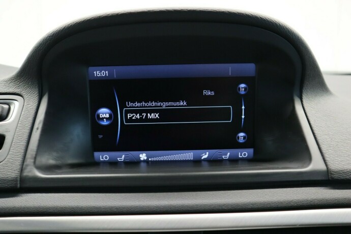 volvo-v70-diesel-2014-big-31