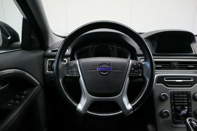 volvo-v70-diesel-2014-big-18