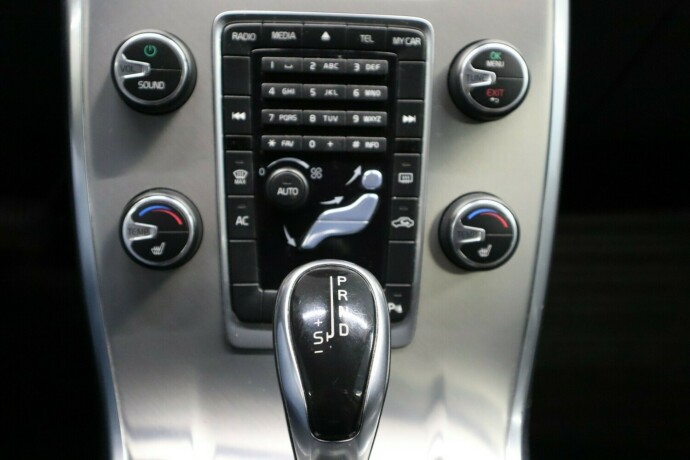 volvo-v70-diesel-2014-big-37