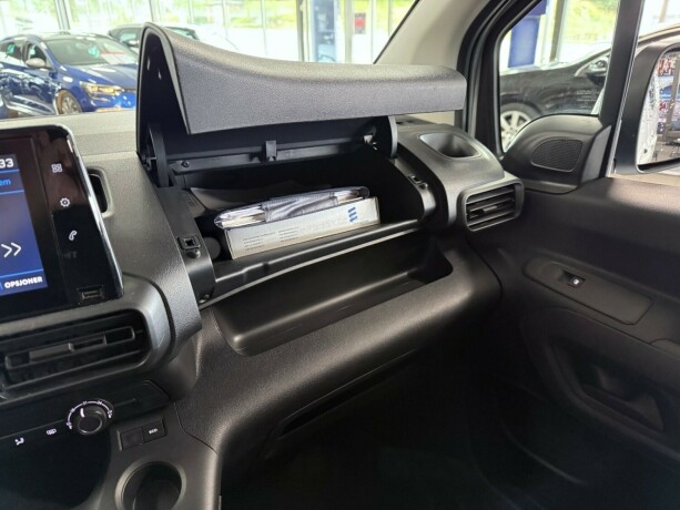 peugeot-partner-diesel-2020-big-26