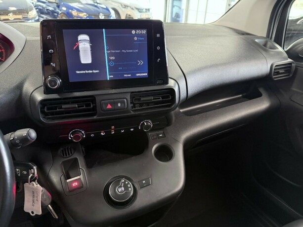 peugeot-partner-diesel-2020-big-17