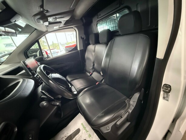 peugeot-partner-diesel-2020-big-11