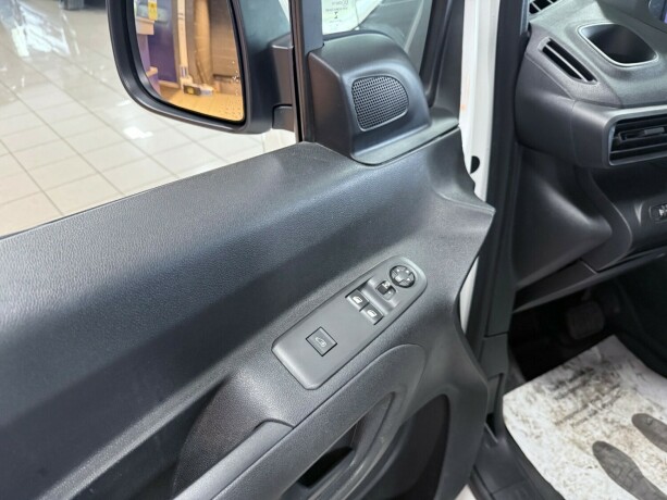 peugeot-partner-diesel-2020-big-10