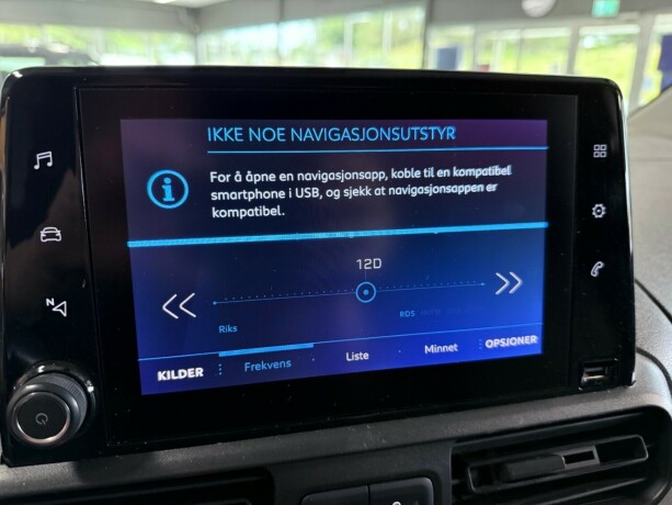 peugeot-partner-diesel-2020-big-18