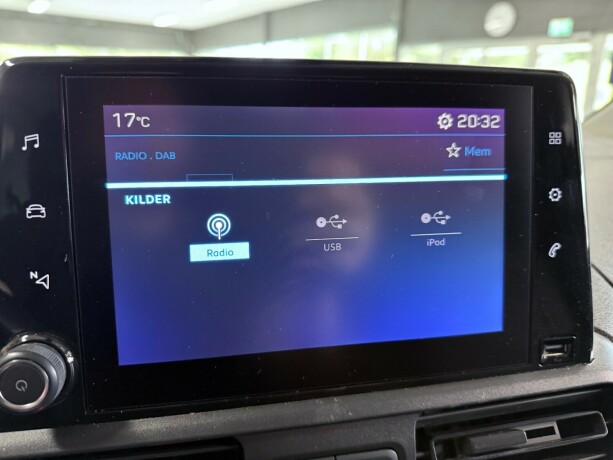 peugeot-partner-diesel-2020-big-21