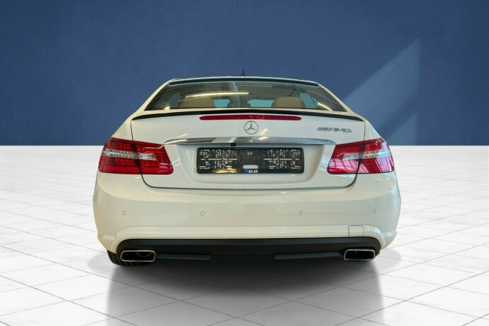 mercedes-benz-e-klasse-bensin-2010-big-4