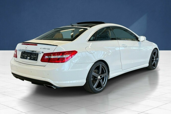 mercedes-benz-e-klasse-bensin-2010-big-3