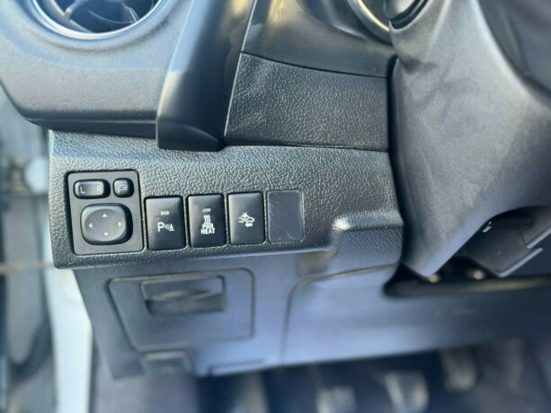 toyota-auris-diesel-2015-big-18