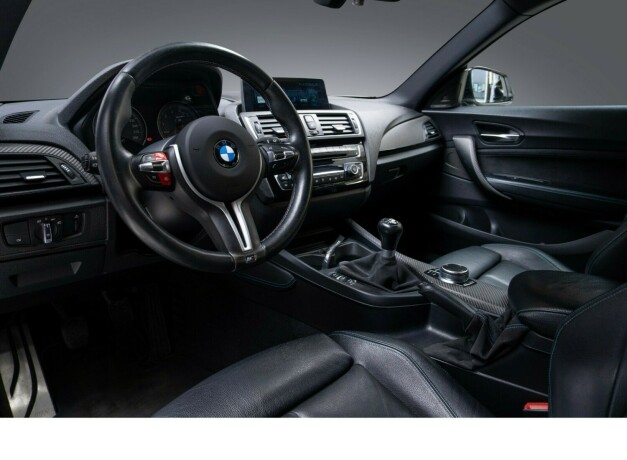 bmw-m2-bensin-2017-big-16