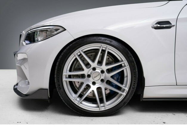 bmw-m2-bensin-2017-big-4