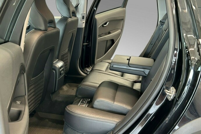 volvo-xc-70-diesel-2015-big-13