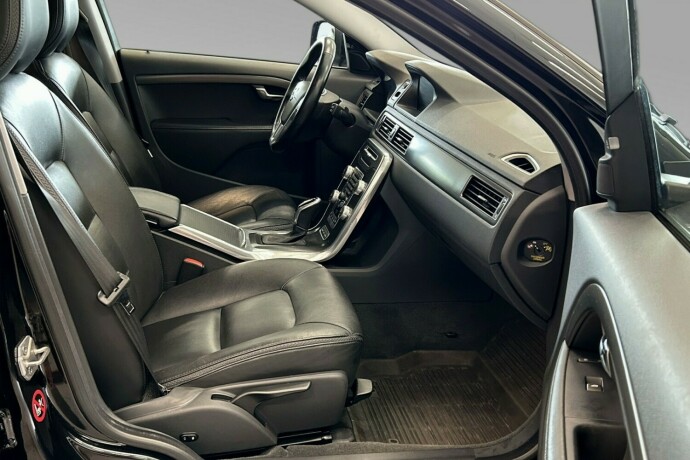 volvo-xc-70-diesel-2015-big-9