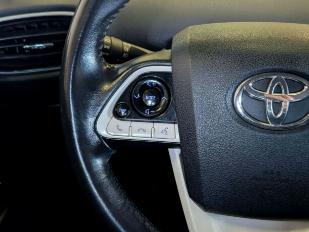 toyota-prius-elektrisitetbensin-2016-big-24