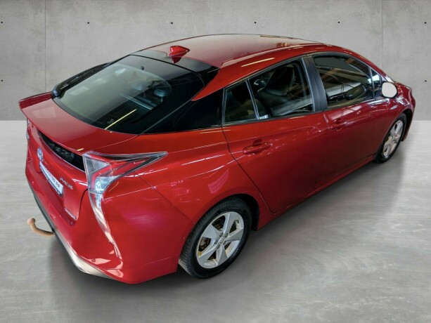 toyota-prius-elektrisitetbensin-2016-big-7