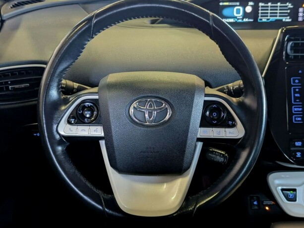 toyota-prius-elektrisitetbensin-2016-big-15