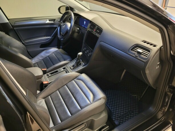 volkswagen-golf-elektrisitet-2020-big-14