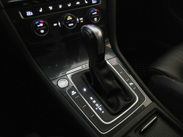 volkswagen-golf-elektrisitet-2020-big-23