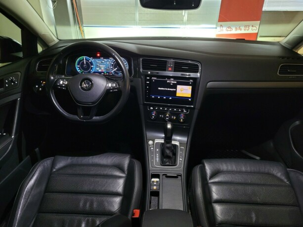 volkswagen-golf-elektrisitet-2020-big-30