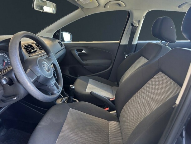 volkswagen-polo-diesel-2010-big-7