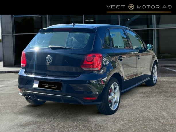 volkswagen-polo-diesel-2010-big-6