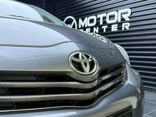toyota-verso-bensin-2010-big-4