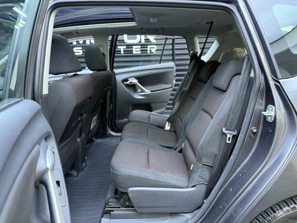 toyota-verso-bensin-2010-big-21