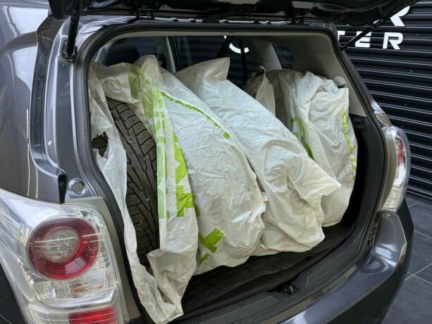 toyota-verso-bensin-2010-big-25