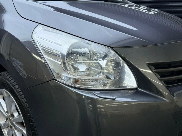toyota-verso-bensin-2010-big-3