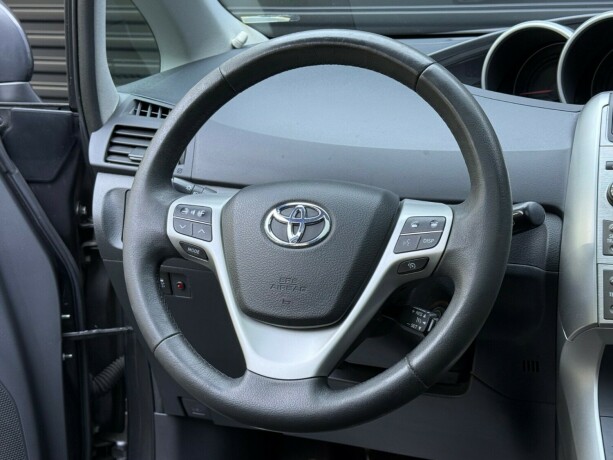 toyota-verso-bensin-2010-big-11