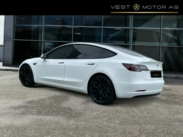 tesla-model-3-elektrisitet-2021-big-4