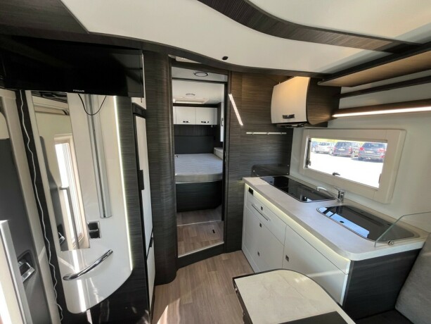 benimar-mileo-297-queensbed-senkeseng-9-trinn-automat-23-160hk-truma-med-elektrisk-vinterpakke-diesel-2021-big-37